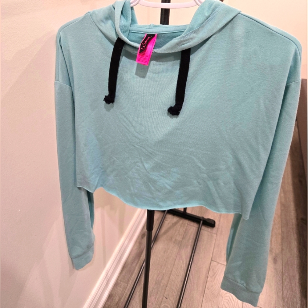 2/25$ - La SENZA Sky Blue Cropped Hoodie